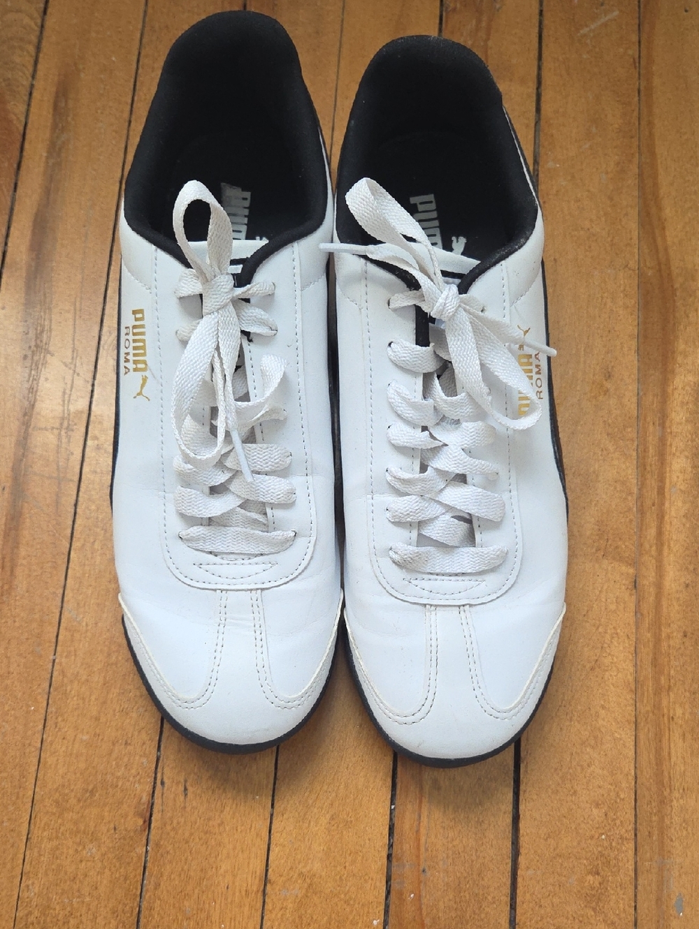 Men's Puma White and Black Roma Leather Sneakers